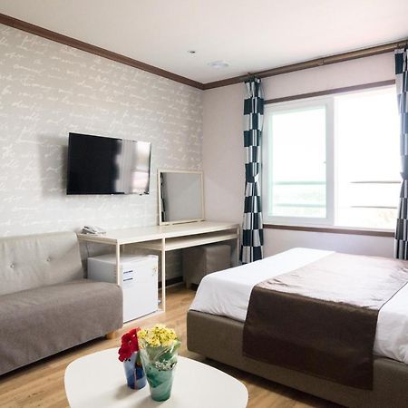 Seongsan Aqua Beach Hotel Σεογκουίπο Εξωτερικό φωτογραφία