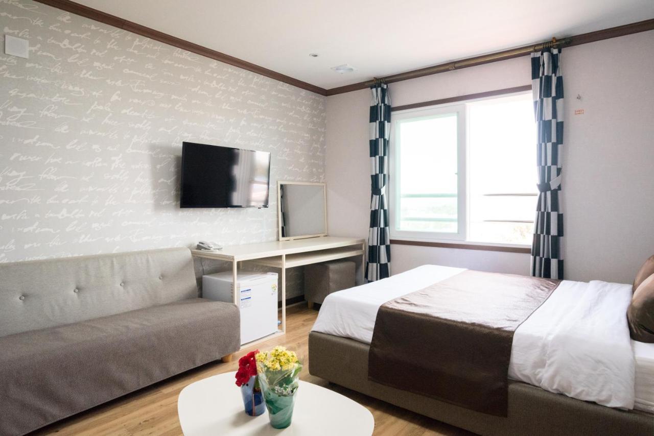 Seongsan Aqua Beach Hotel Σεογκουίπο Εξωτερικό φωτογραφία